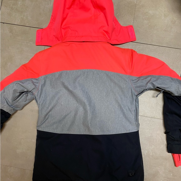 Girls Repzone winter jacket - Picture 2 of 5